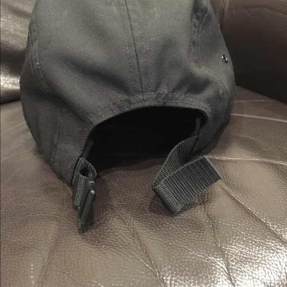 Supreme hat - Picture 6 of 6